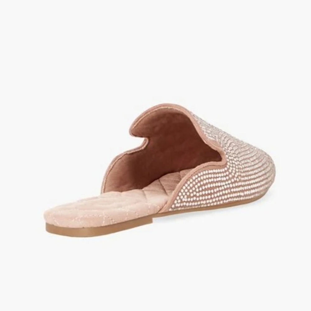🥰NEW Beige Slippers - Picture 3 of 4